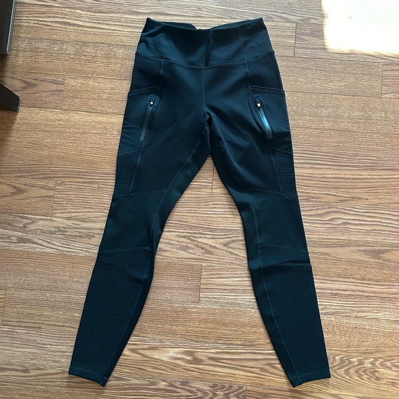 Like New Athleta Fleece-Lined Leggings - Picture 3 of 8